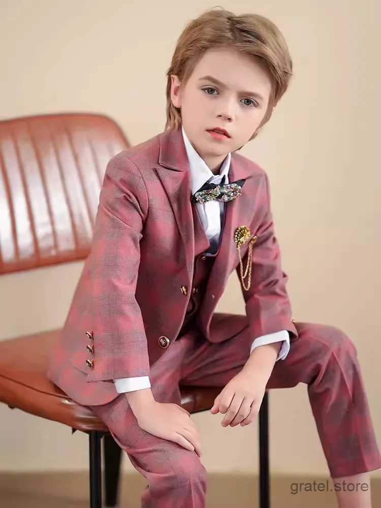 Suits Children Red Jacket Vest Pants 3PCS Photograph Suit Boys Wedding Dress Prince Kids Tuxedo Set Teenager Birthday Party Costume
