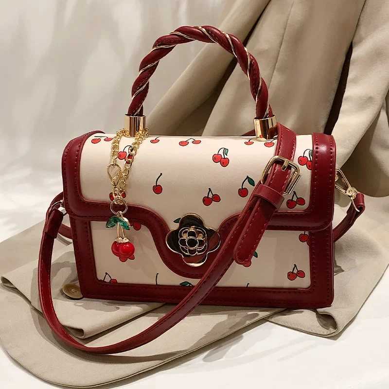 High-quality Texture Fashion Handbag Female Spring Summer 2024 New Tide Niche Crossbody Bag Yangqi Hundreds of Small Square BagsC241116