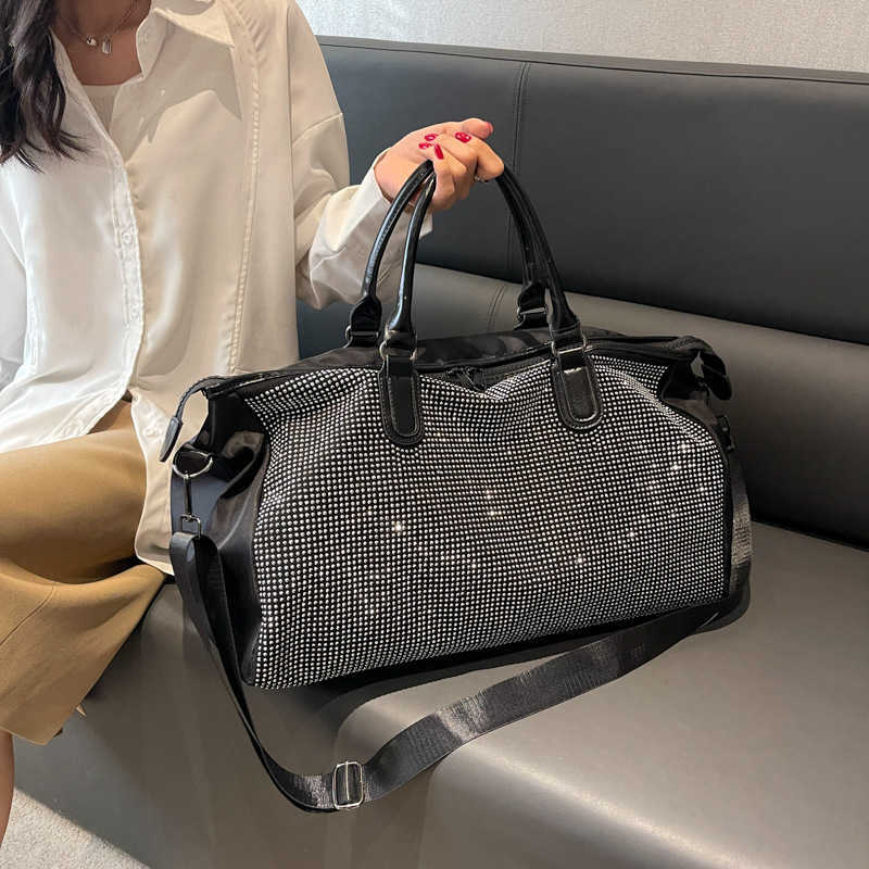 Large Capacity Travel Bag Womens Casual Korean Version Handbag Sequinlaid Diamonds Sports and Fitness Bag Crossbody Travel Luggage Bag