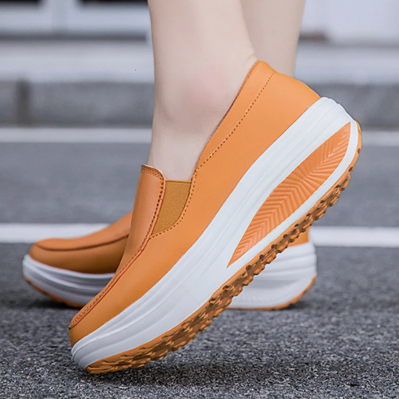 Womens wedge-shaped platform sports insole slides on womens shoes womens soft shoes outdoor anti slip shock-absorbing shoes 241115