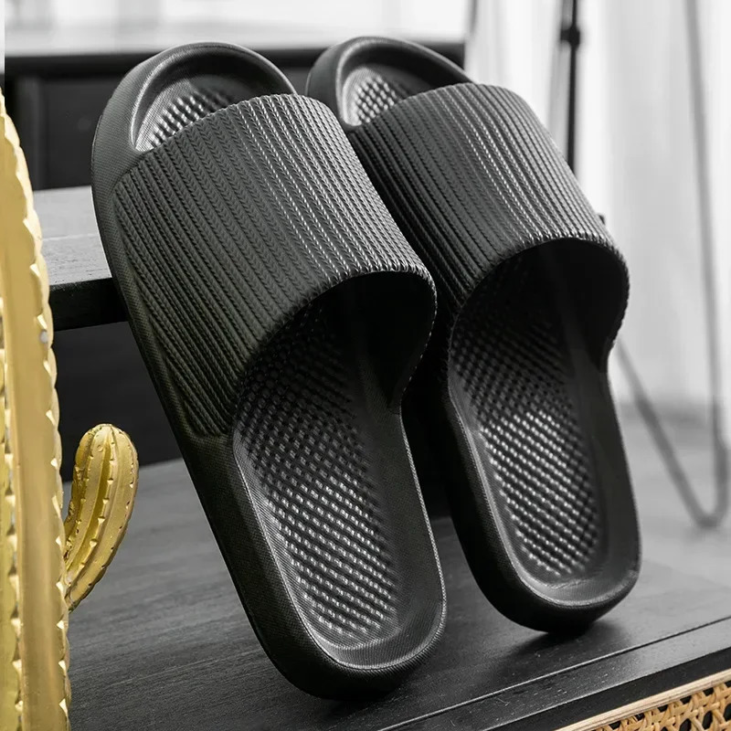 Fashion Mens Womens Sandals AntiSlip WearResistant EVA Thick Sole Comfortable Home Slippers Bathroom Bath FlipFlops 241115