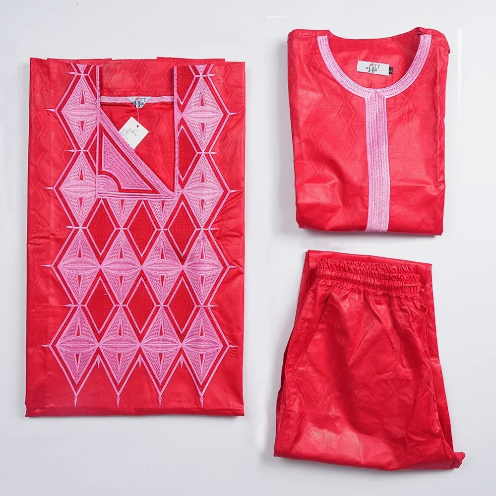 African Clothes for Men Dashiki Tradition Outfit Robe Embroidery Red Tops Pants Suits Bazin Muslim Wedding Party Clothing 241116