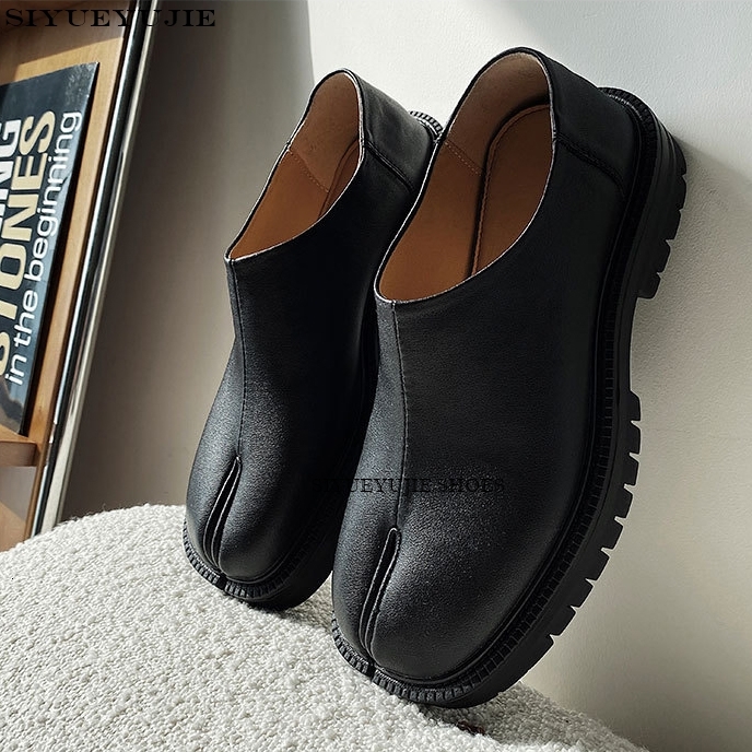 Split Toe Tabi Loafers Men's Single Platfrom Women Leather Soft Soles Solid Color Flats Casual Men Shoes