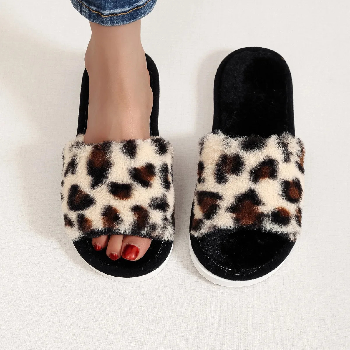 Autumn Winter Leopard Print Slippers Womens Fashion Plush Fur Slides Home Flip Flops Indoor Warm EVA Anti Slip Living Room Shoe 241115