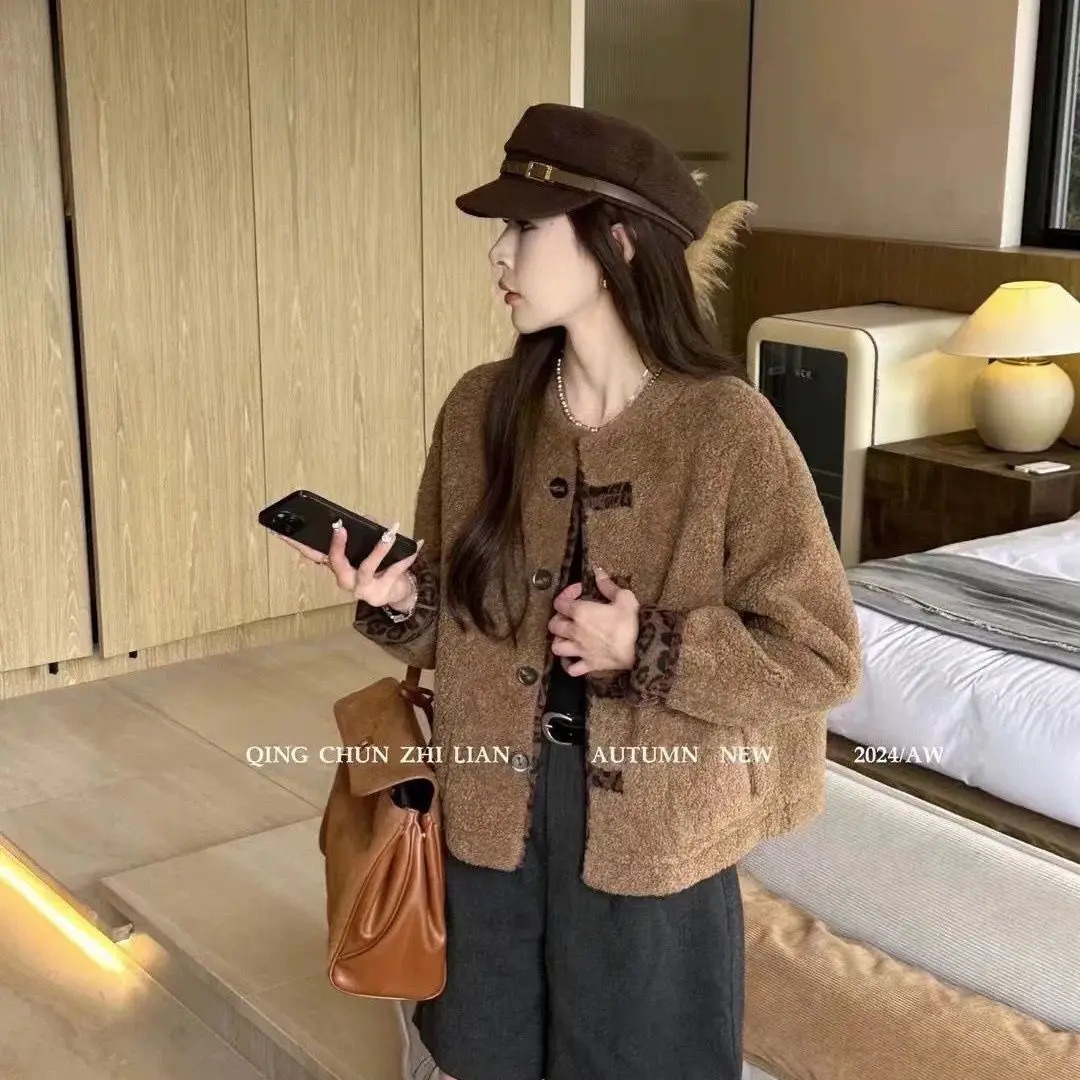 Leopard Print Gold Wheat Fur Short Sleeve Jacket Suitable for Winter Loose Button Women Minimalist Casual Warm Double sided Fashion Jacket 241115