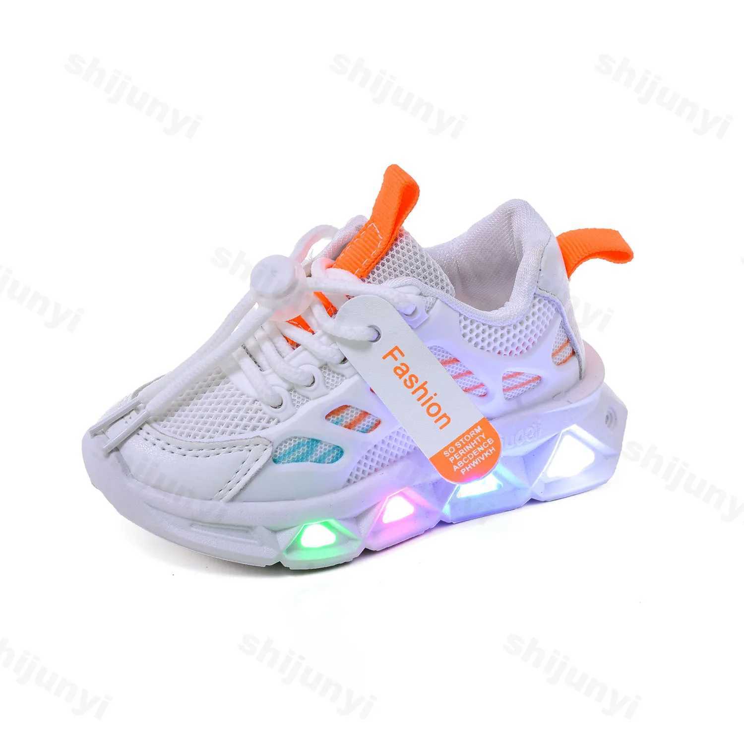 2024 New LED Baby Luminous Shoes Boys Glowing Children Sport Sneakers Kids Girls Anti-slip Toddler Mesh Flats Flash Light Shoes Z250217