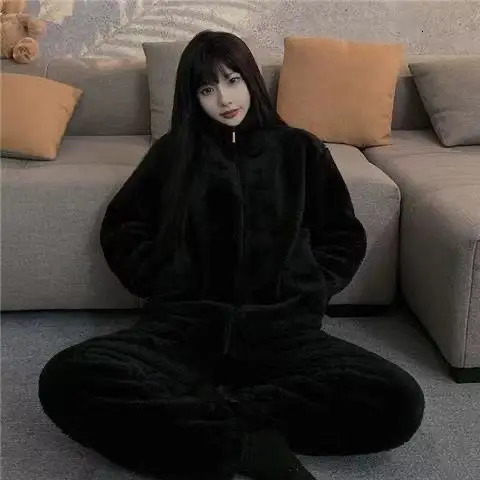 Coral fleece sleepwear set for men and women winter warm sleepwear with long sleeves Trouser sleepwear thick sleepwear zipper hooded sleepwear 241112