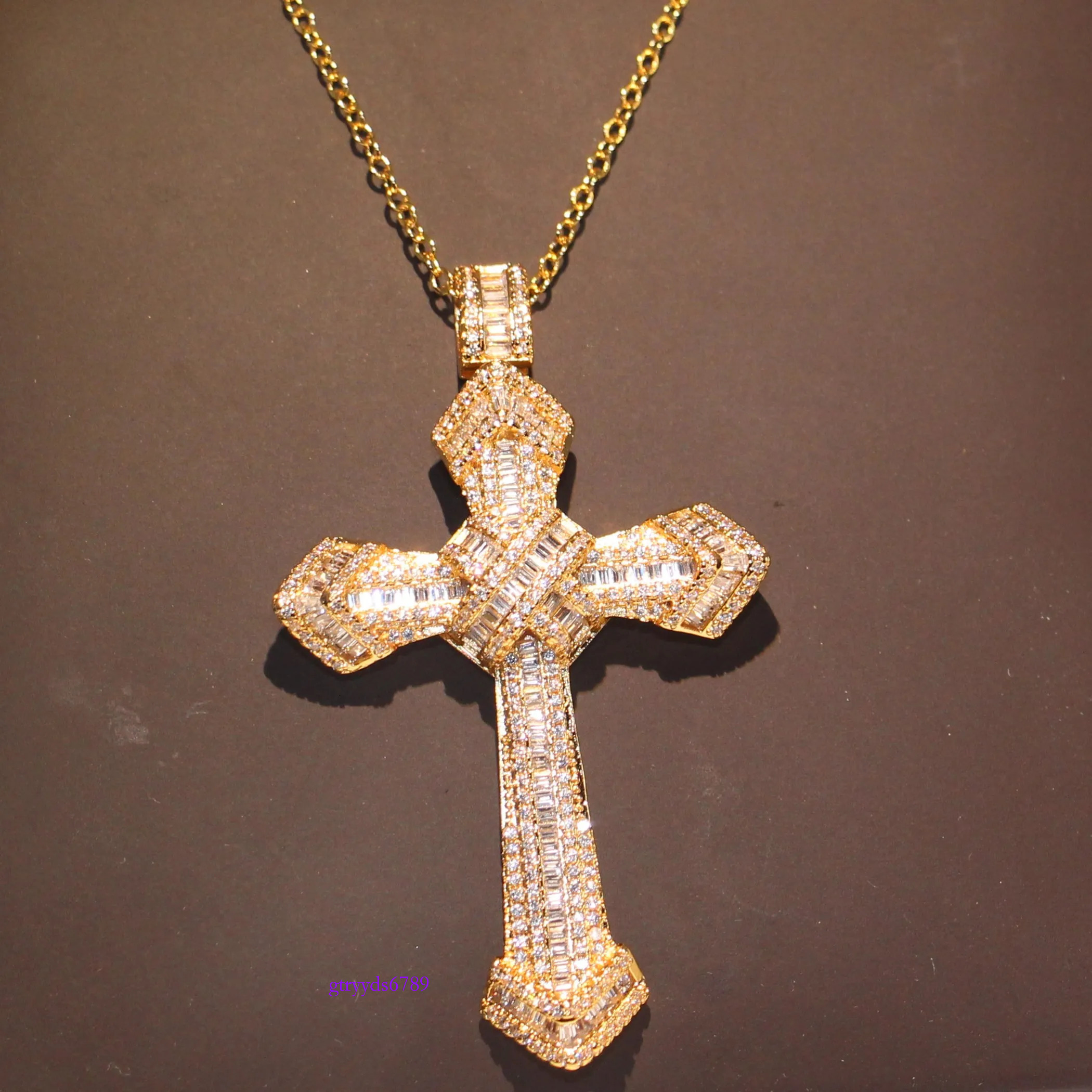 Hot Sale Vintage Fashion Jewelry Sterg Sier &Gold Fill Princess Cut 5A Cubic Zirconia Cross Pendant Women Wedding Necklace Gift