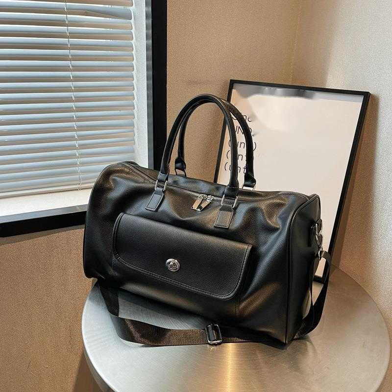 Travel Bag for Women Large Capacity Short Distance Travel Portable Luggage Bag Multifunctional Pu Yoga Portable Fitness Bag