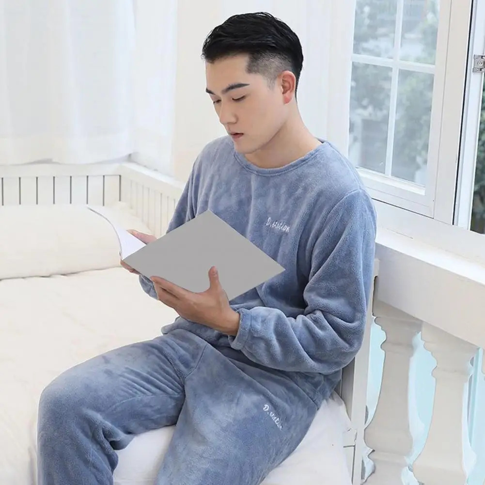 2-piece/set winter mens sleepwear set thick wool warm loose and comfortable mens sleepwear set 241112