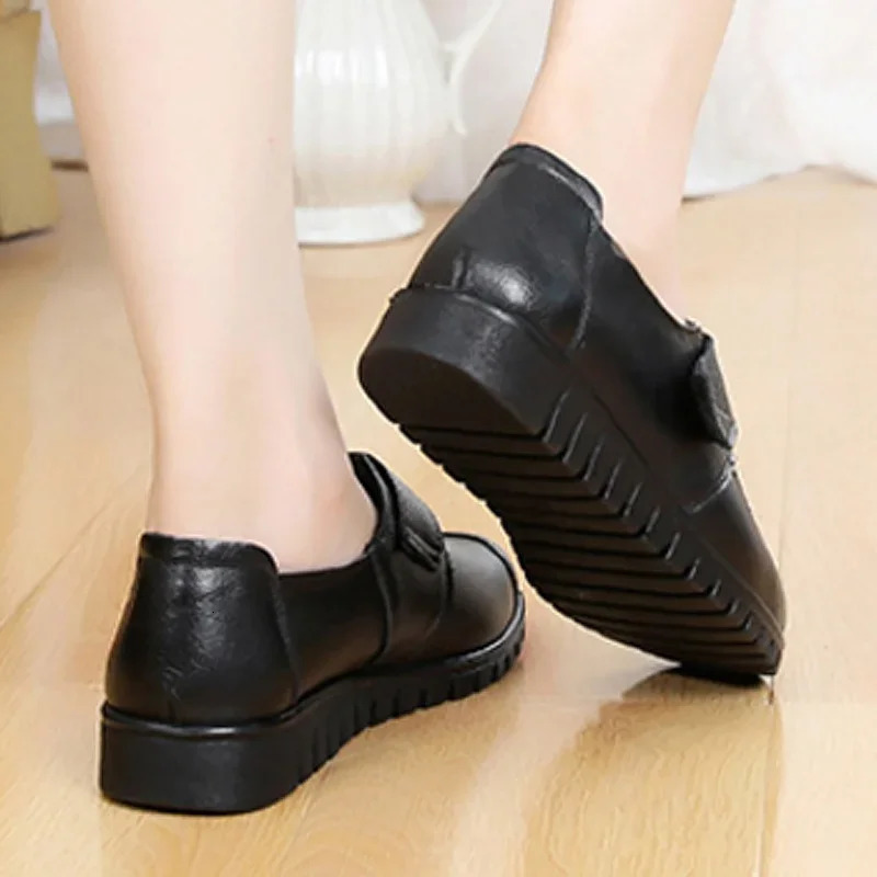 BEYARNE fashion ladies flat shoes round toe large size 35-41 sewn leather shoes womens sapato femininoE019 241115