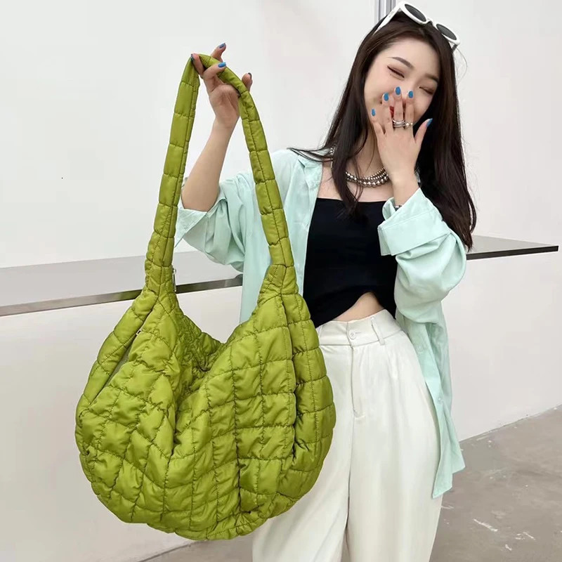 2025S New Free Shipping Designer Bag Casual Cushion Pleated Large Handbag Fashionable Shoulder Cross Body Womens High-quality Underwear Bag Wallet