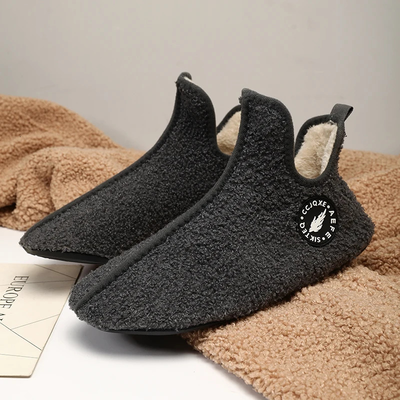 Men Winter Slippers High Quality Light Weight Disign Shoes Fashion Women Plush Slipper Warm Slip on Casual Shoe for Couples 241115