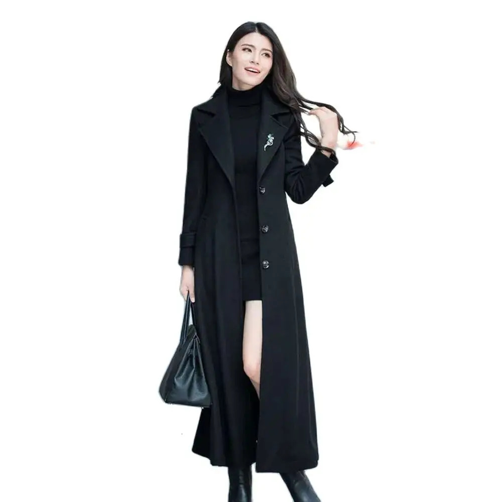 Fashion wool coat womens wool coat winter slim fit Hepburn style extra long knee temperature coat womens trend. 241115