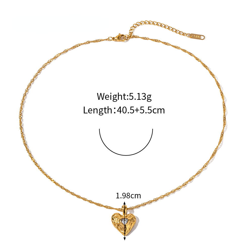 New Titanium Steel Pendant Necklace for Women 18k Gold Stainless Steel Heart Hammer Pattern Set Zircon Pendant Jewelry Wholesale