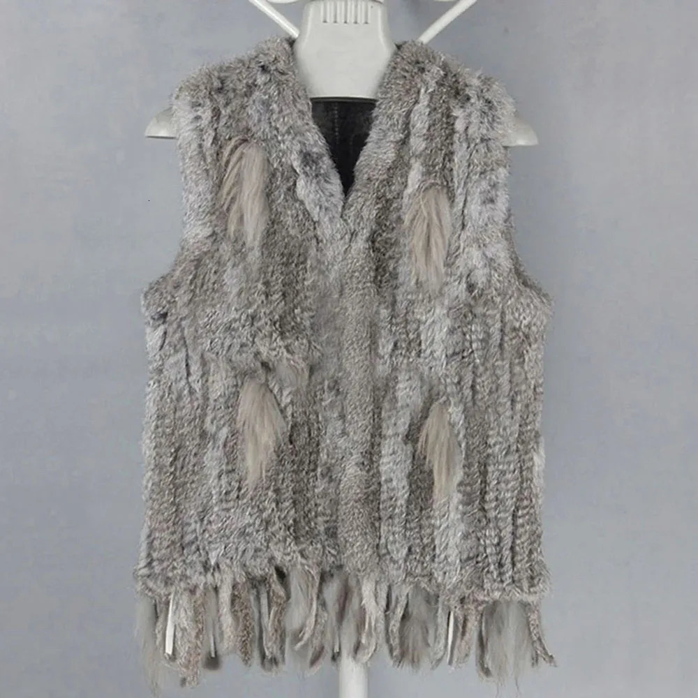 Wholesale Women Genuine Rabbit Fur Vest Fashion Tassels Knitted Waistcoat Winter Lady Warm Natural Sleeveless Coat 241108