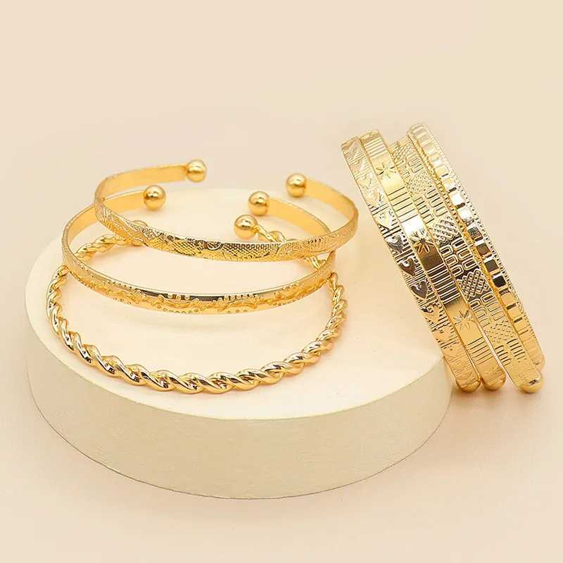 7 pieces/set Bohen vintage metal peach and Geely carved flower blooming bracelet set for Wen Fashion jewelry gifts X241116