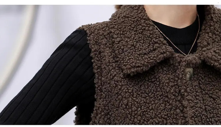 Large size spring and autumn womens button vest sheepskin winter warm thick wool vest sleeveless jacket womens coat 241111