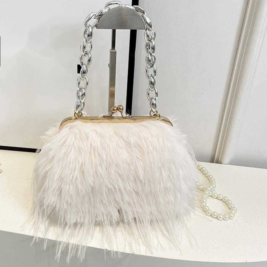 Plush WoMens Shoulder Bag Tassel Pearl Chain Single Crossbody Bag Fairy Clip Buckle Tote Bag Dinner Bag 241104