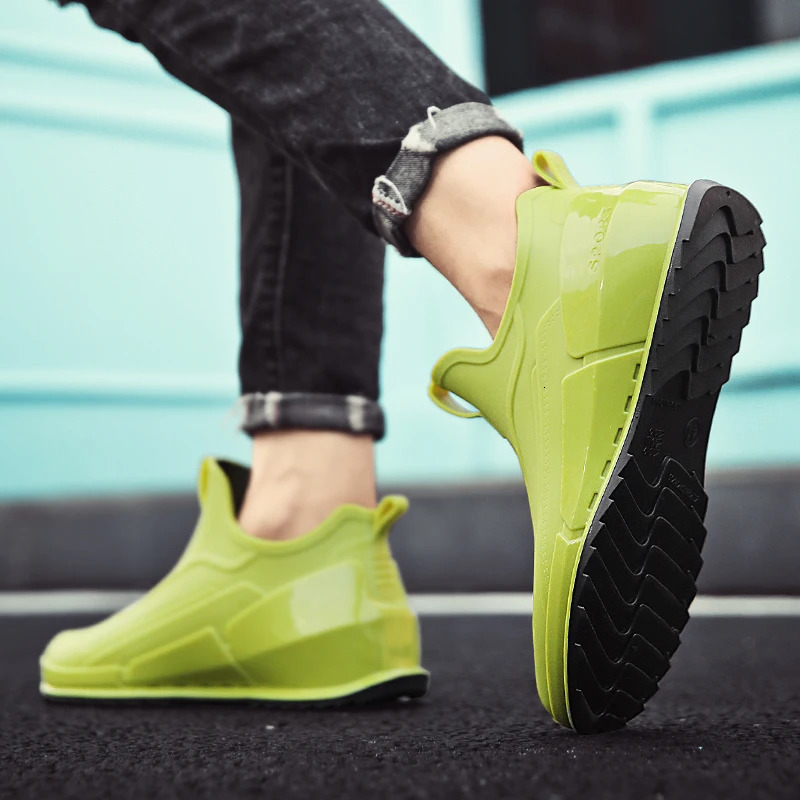 Anti slip rain shoes mens rain boots waterproof shoes kitchen rubber shoes overshoes car washing fishing shoes 241115