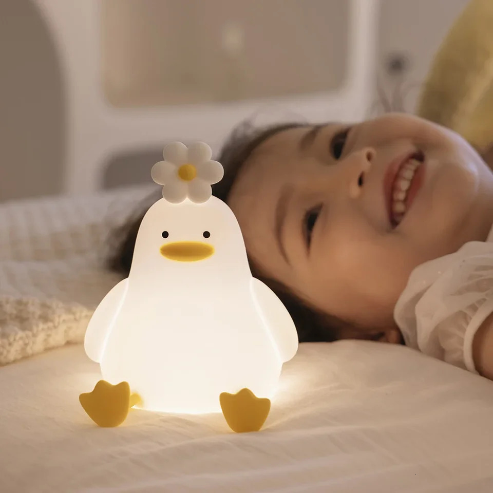 Creative Little Cloud LED Night Light Bedside Soft Silicone Remote Control Pat Warm Night Light Lamp For Baby Kids Gift 241115
