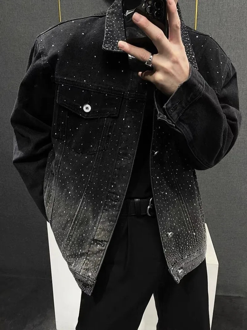 Mens single chest star studded diamond denim jacket with lapel and long sleeved Versatile loose denim jacket top 241115