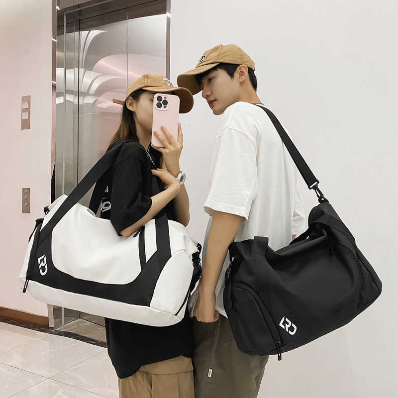 Sports and Fitness Bag Luggage Bag Mens Large Capacity Lightweight Travel Bag Short Distance Travel Bag