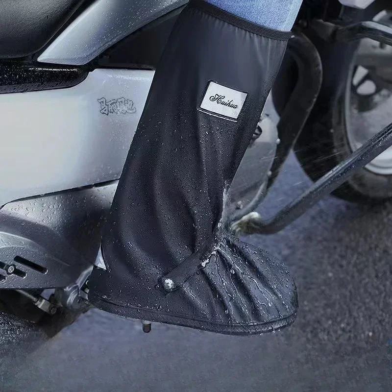 Covers Pvc Waterproof and Nonslip Mens Rain Boots Light Weight Galoshes Male Shoes City Fishing High Quality Lowheel Loafers 241115