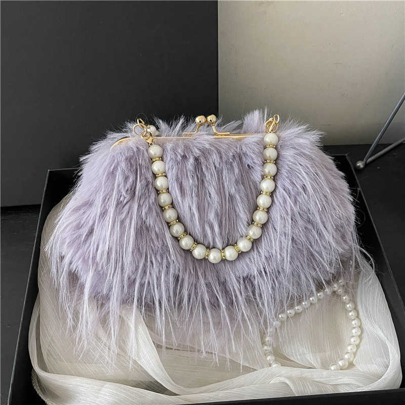 Plush Shoulder Bag With Tassel Pearl Furry Small Designer Bag Fragrant Style Fashionable Totes Handbag Crossbody Bag 241104