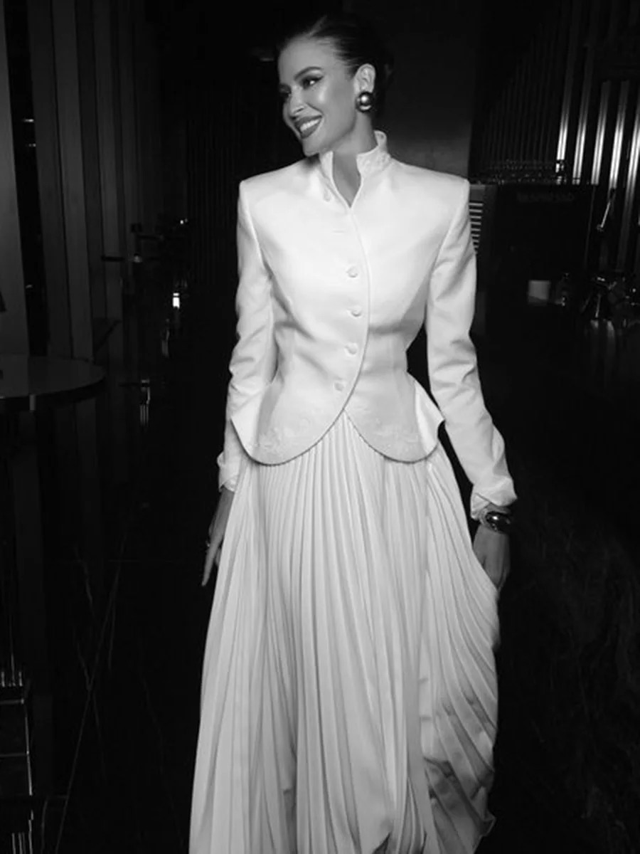 Get Spring Womens Ski Suit Autumn Three Dimensional Embroidered White Jacket High Waist Folded Two Piece Set 241115