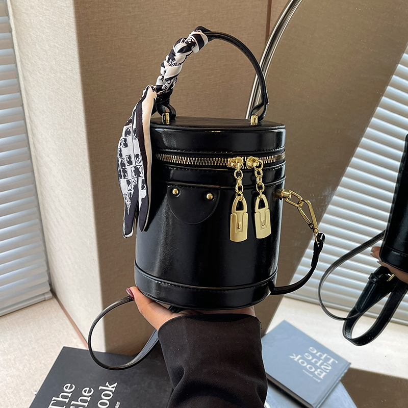 Fashionable New Minimalist And Versatile Silk Scarf Stylish Water Bucket Single Shoulder Crossbody Bag