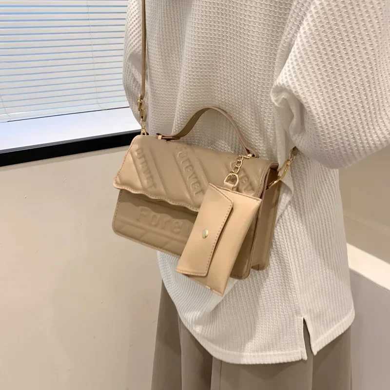 New Casual PU Leather Embossed Chain Crossbody Bags For Women Fashion Simple Shoulder Bag Ladies Designer HandbagsC241116