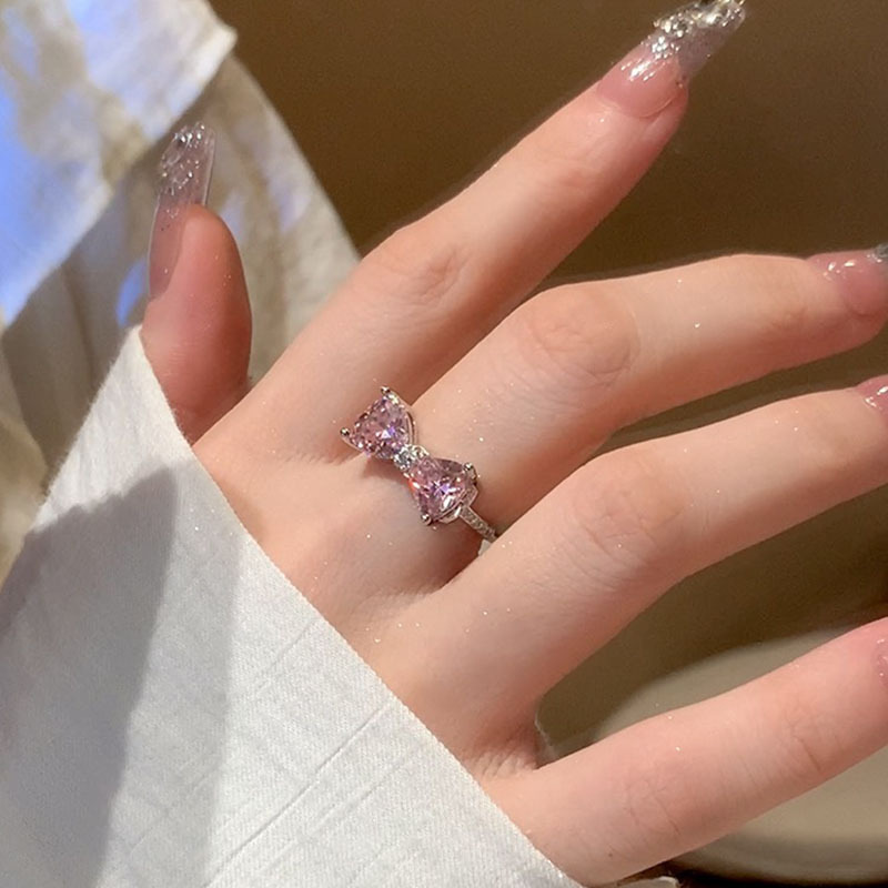 Free shipping 2024 Spring Summer Cute Pink Bow Butterfly Rings for Women Girls Sweet Bowknot Charm Crystal CZ Zircon Dia Designer Chinese Nail Finger 