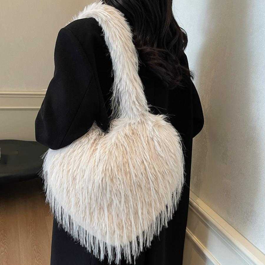 Love Plush Designer Bag Autumn Winter Trendy Crossbody Bags Plush Forest Sweet Shoulder Bags Style Underarm Hobo Bag 241104