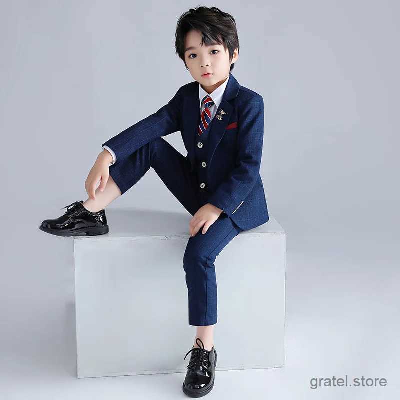 Suits Boys Wedding Suit Kids Formal Jacket Vest Pants Bowtie Tuxedo Photography Set School Children Speech Host Performance Prom Dress