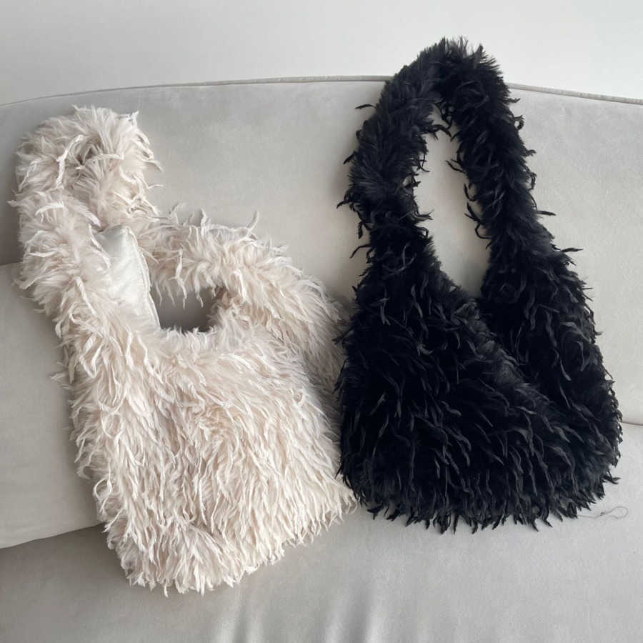 Autumn Winter Tassel Furry Tote Bag Long Trendy Shoulder Bag Fashionable Shopping Bags Commuting Versatile Tote Bag Totes Handbags 241104