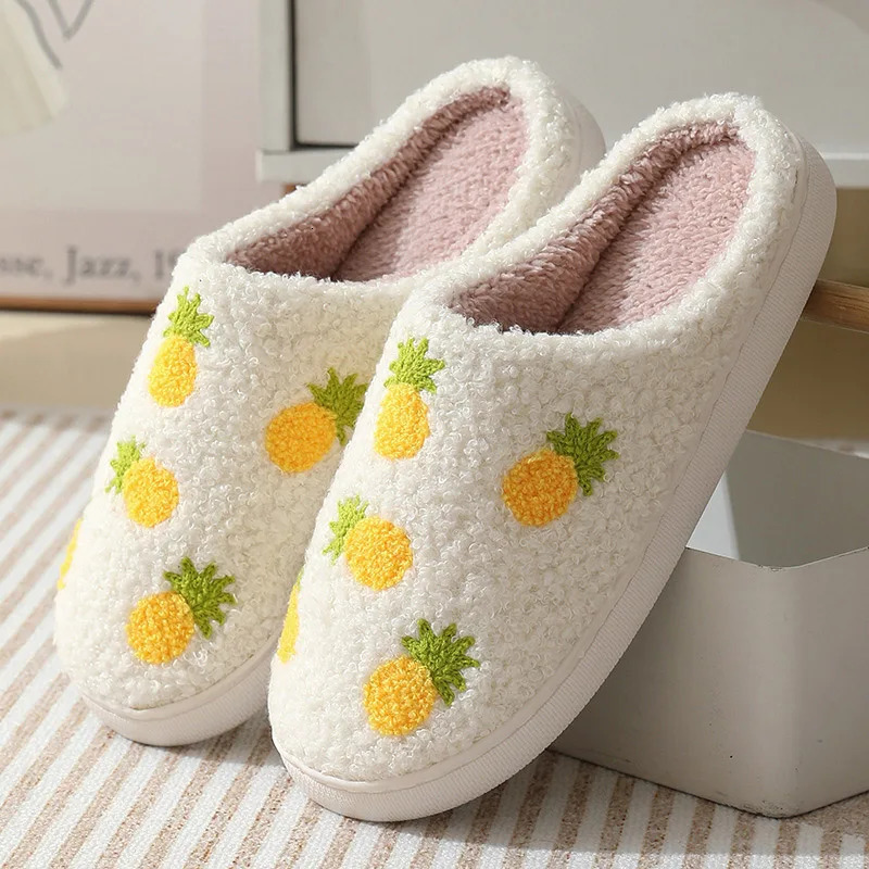 Women Home Cute Cartoon Strawberry Models Cotton Slippers Couple Soft Sole Slip On Suede Slides Winter Comfort Warm Slippers 241115