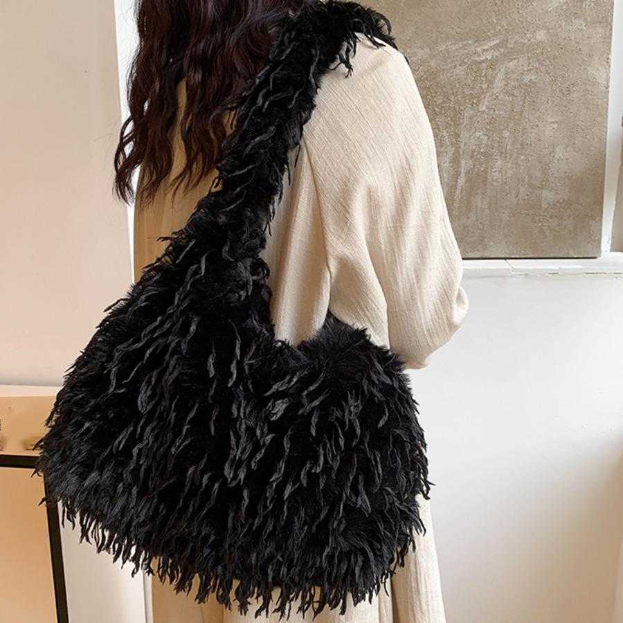 Plush Tote Bag For Women Tassel Shoulder Bag Large Capacity Shopping Bags Fashionable Bag 241104