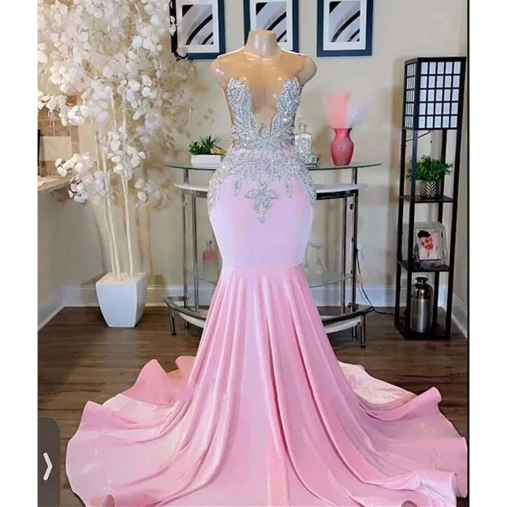 Pink Long Mermaid Dresses Sparkly Beaded Dia Rhies Evening Gown Black Girl Prom Gala Gowns Robes