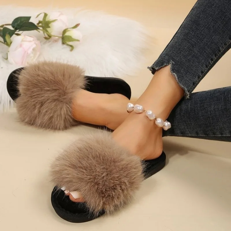 Winter 2024 Womens Fashion Fur Slippers Fluffy and Cute Plush Womens Outdoor Anti Slip Durable Flat Bottom Slippers 241115