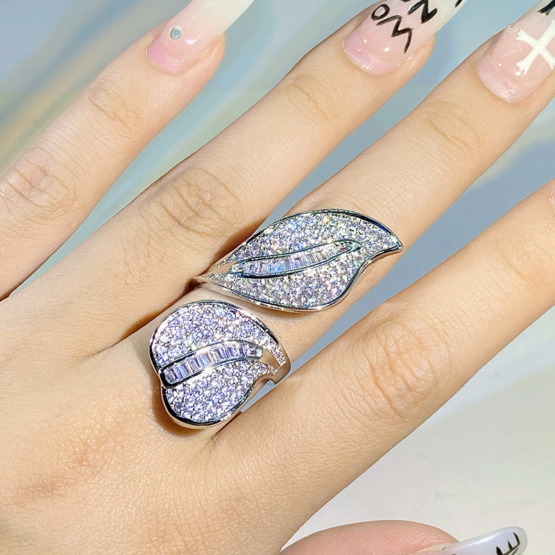 Ins Top Sell Wedding Rings Luxury Jewelry Stunning 925 Sterling Silver Princess Cut White Topaz CZ Diamond Gemstones Party Elegant Leaf Designer Women