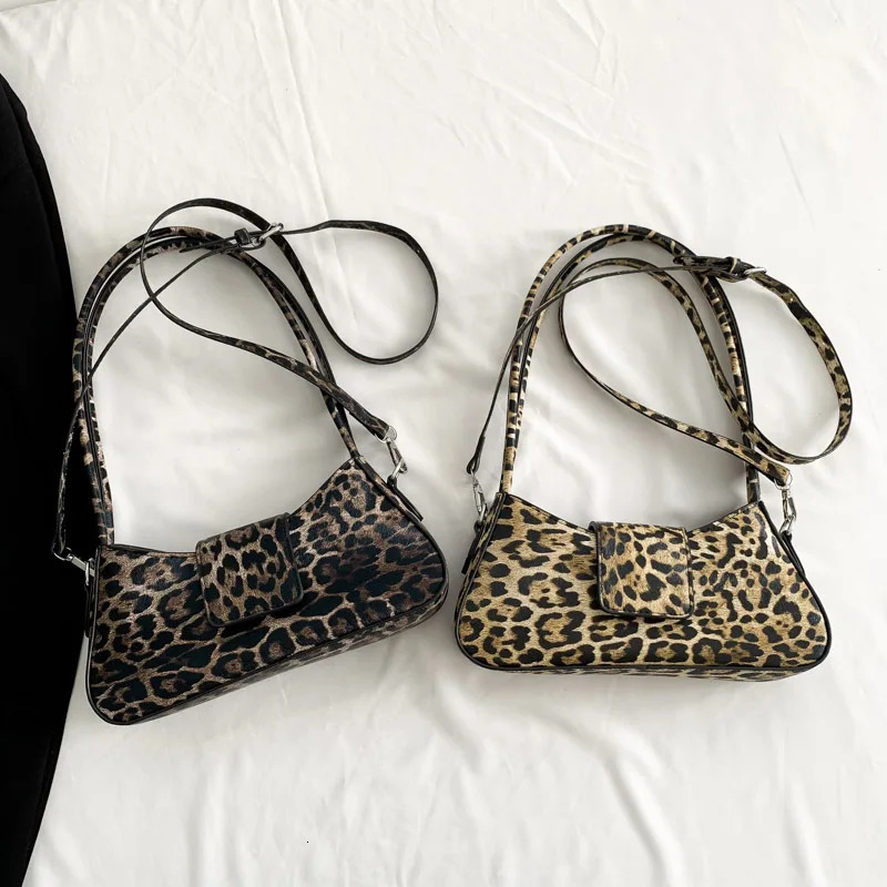 2025S New Free Shipping Designer Bag French Style Underwear Brown Black Panther Handbag Clutch Womens Retro PU Leather Cross Body Bag