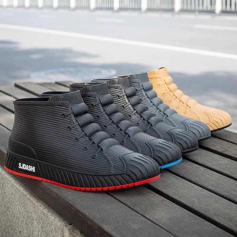 Rain Boots for Men Short Fishing Wearresistant Rubber Shoes Car Wash Nonslip Fashionable Comfortable and Waterproof Shoes 241115