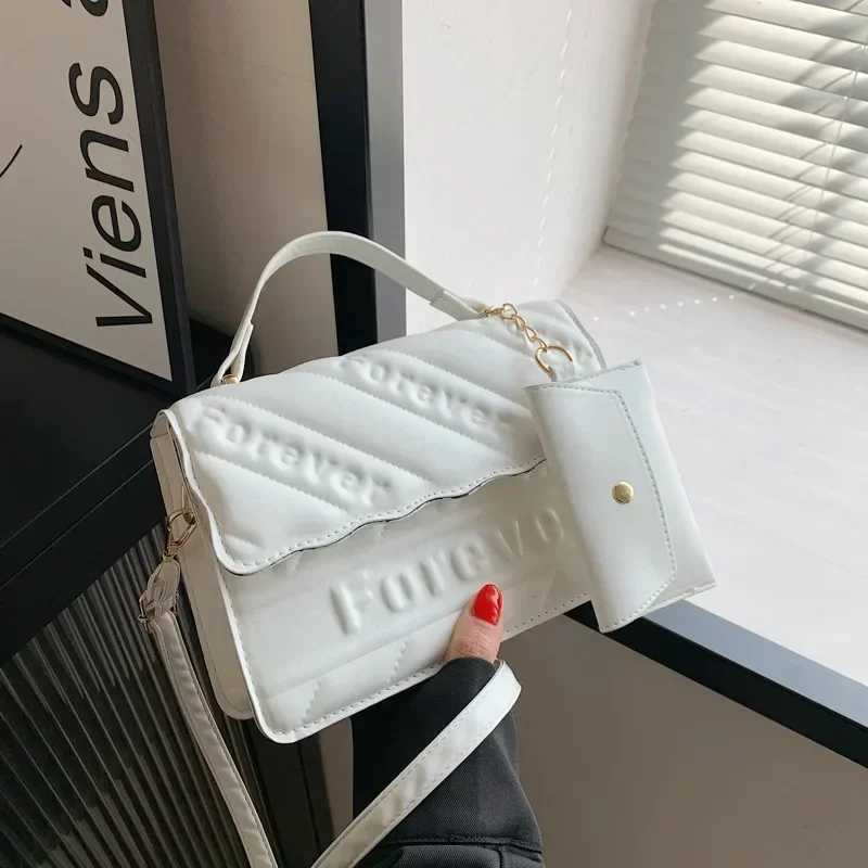 New Casual PU Leather Embossed Chain Crossbody Bags For Women Fashion Simple Shoulder Bag Ladies Designer HandbagsC241116