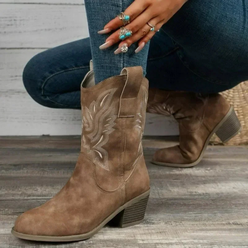 Classic Western style womens boots 2024 cowhide toe wedge heel ankle boots simple and comfortable denim boots for women 241115