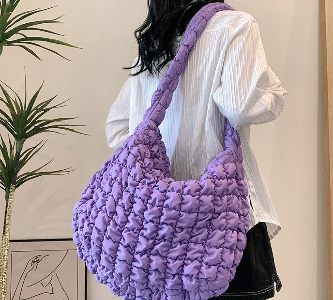 2025S New Free Shipping Designer Bag Niche Pleated Cloud Large Capacity Shoulder Cross Body Bag Nylon Womens Handbag