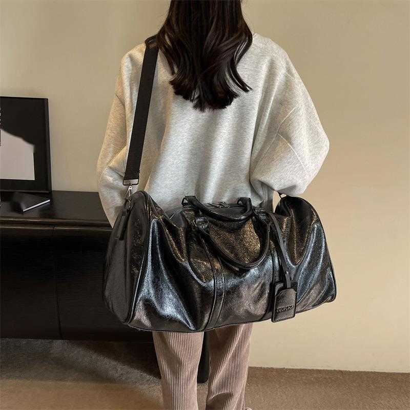 Crossbody Fitness Bag Spring Leisure Fashion Soft Leather Delivery Bag One Shoulder Travel Bag Luggage Bag
