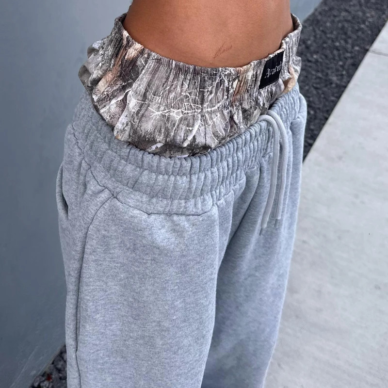 Y2K Retro Sweatpants Double Waisted Embroidered Camouflage Pattern Wide Leg Pants Men Trend Casual Streetwear Unisex Baggy Pants 241116