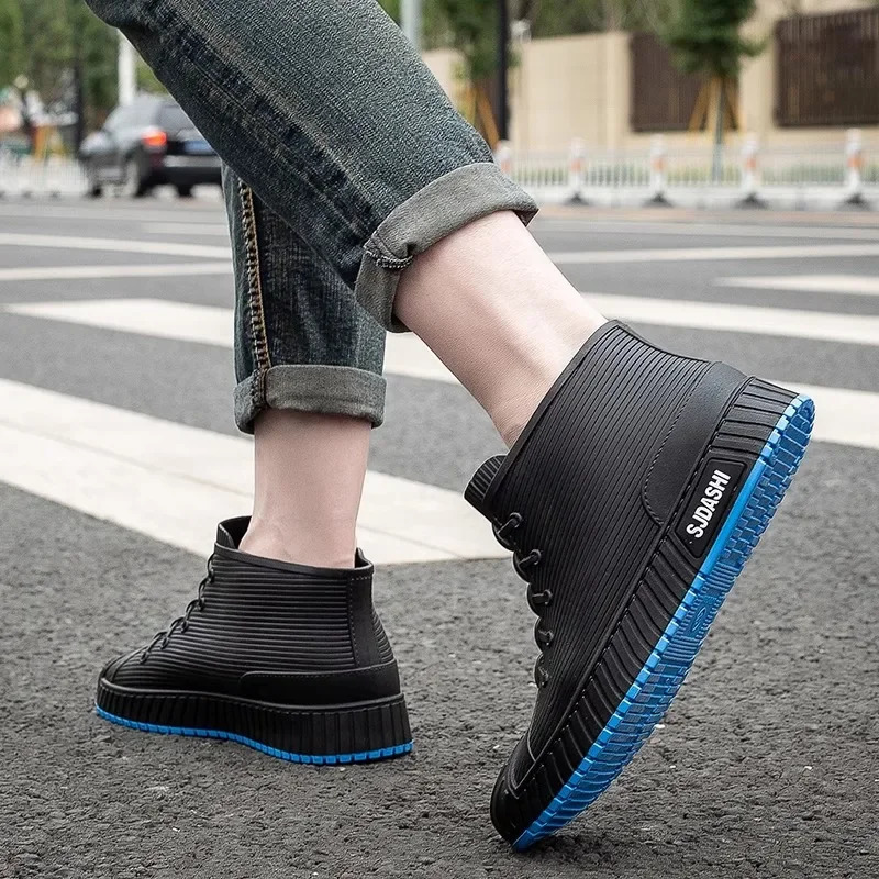 Rain Boots for Men Short Fishing Wearresistant Rubber Shoes Car Wash Nonslip Fashionable Comfortable and Waterproof Shoes 241115
