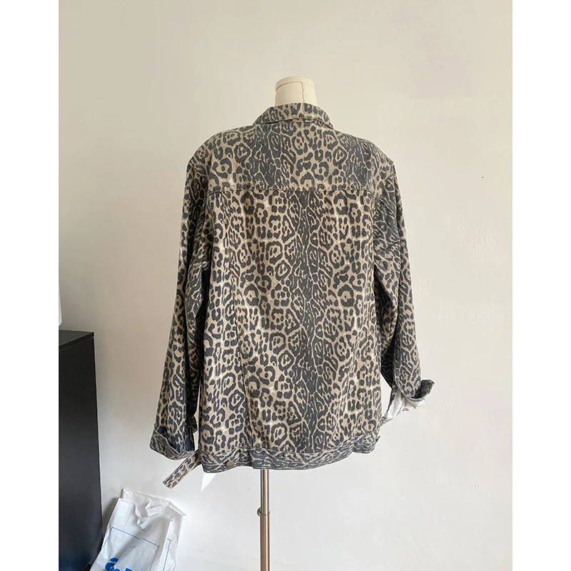 Leisure leopard print womens denim jacket long sleeved jacket womens oversized pocket womens autumn winter coat jacket 241115